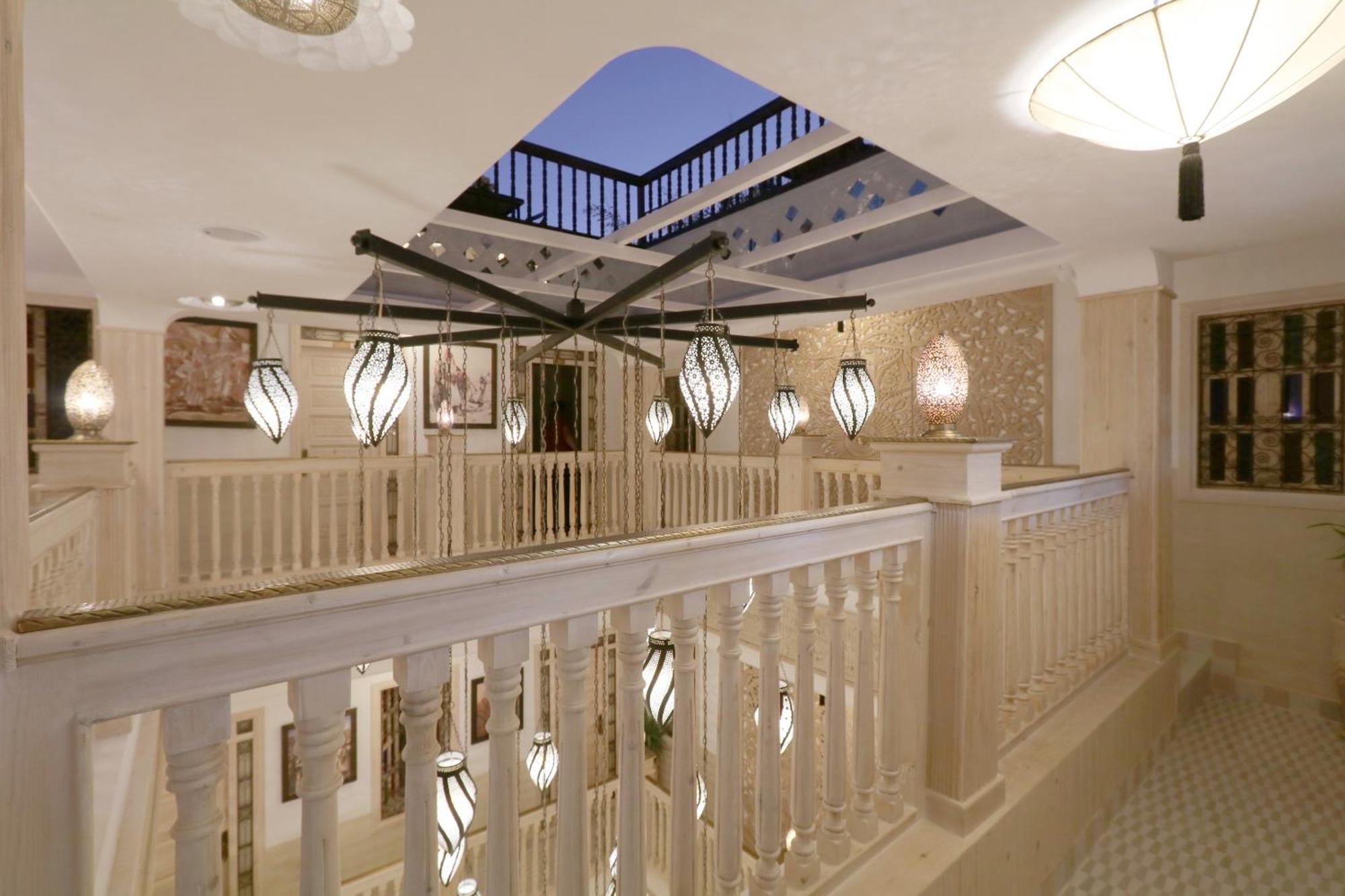 Riad Wazani Square & Spa Marrakesh Exterior photo